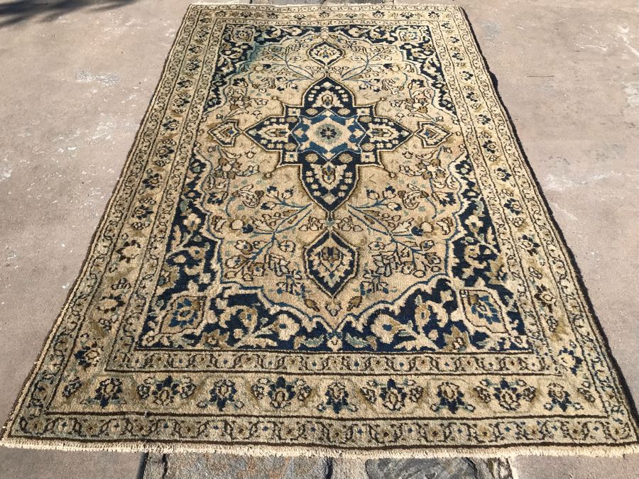 Vintage Hand Knotted Persian Area Rug 43 X 73 [Photo 4]