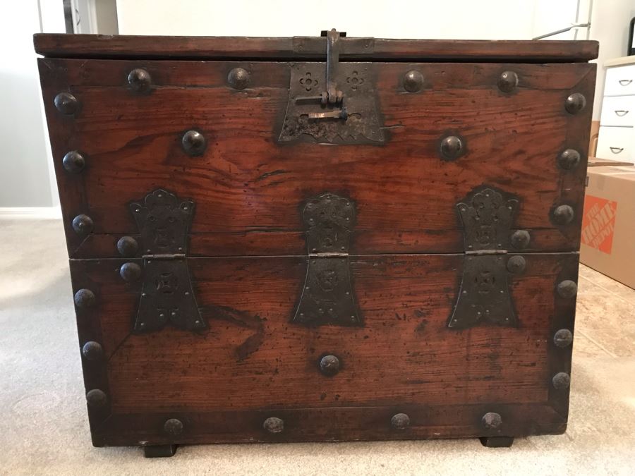 Stunning Antique Handmade Asian Chest Trunk Cabinet With Internal Drawers And Shelf - See Photos For Writing And Seals 33W X 14D X 28H [Photo 30]