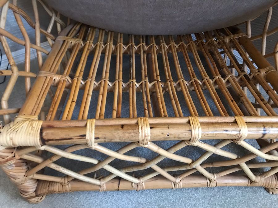 Large Wicker Armchair With Cushions [Photo 7]