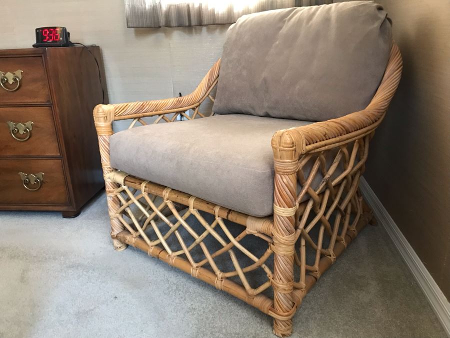 Large Wicker Armchair With Cushions [Photo 2]