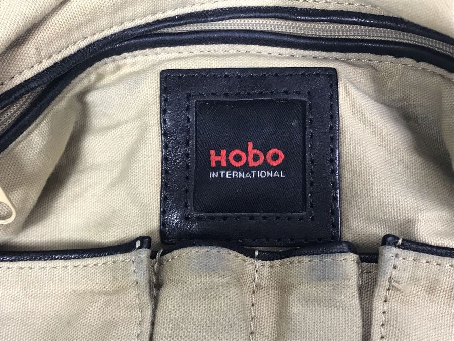 Hobo International Black Leather Handbag With Dust Cover [Photo 9]