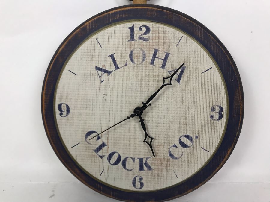 Wooden Hanging Wall Clock Aloha Clock Co. Hawaii [Photo 2]