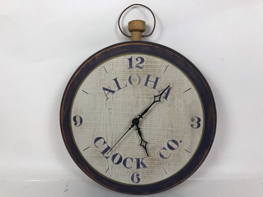 Wooden Hanging Wall Clock Aloha Clock Co. Hawaii [Photo 1]