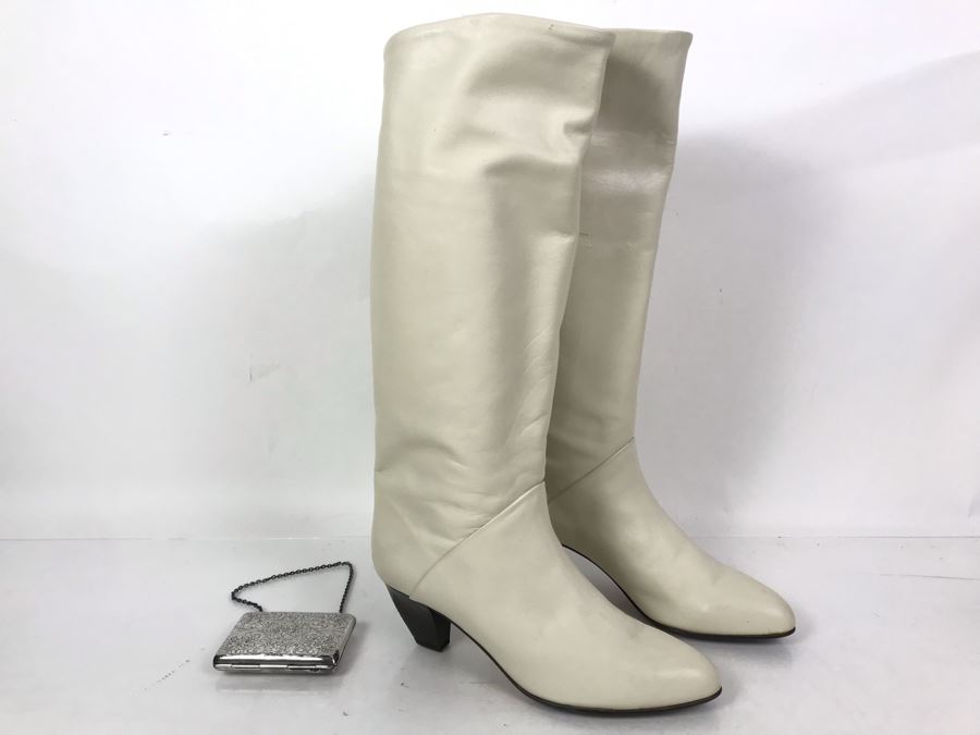 Women's Bandolino White Leather Boots Made In Italy [Photo 1]
