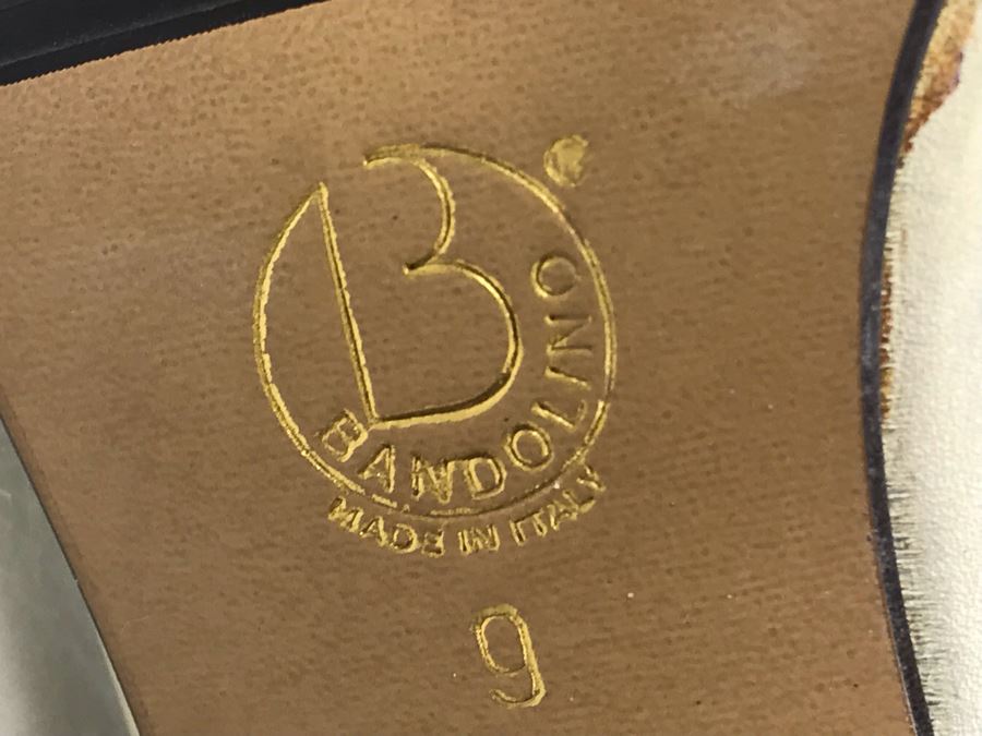 Women's Bandolino White Leather Boots Made In Italy [Photo 7]