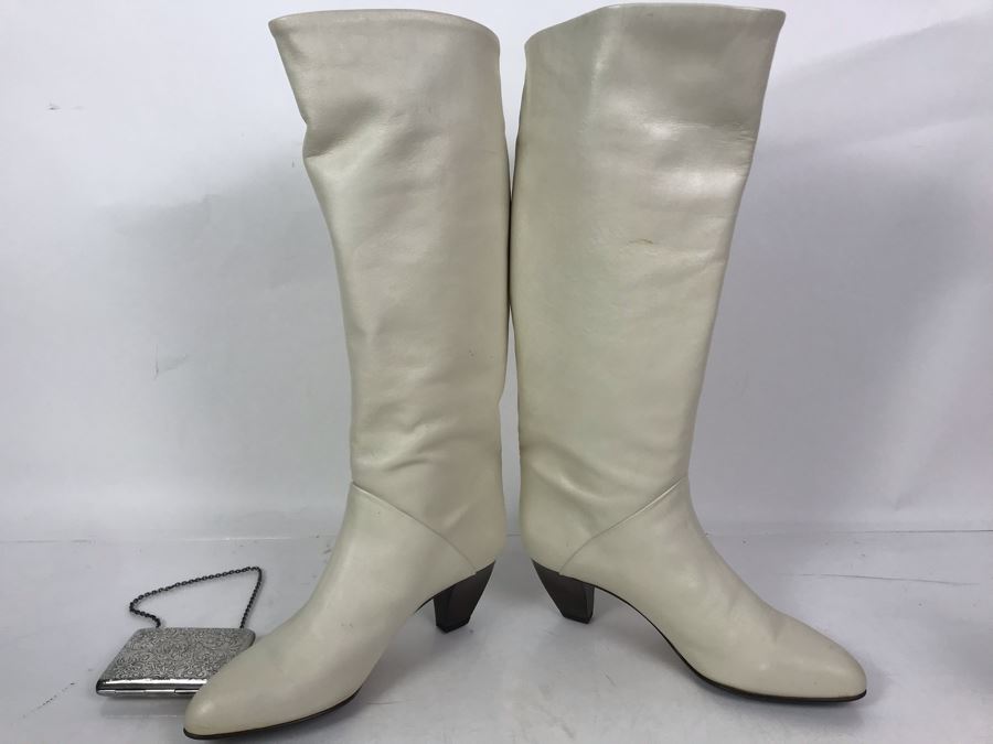 Women's Bandolino White Leather Boots Made In Italy [Photo 4]