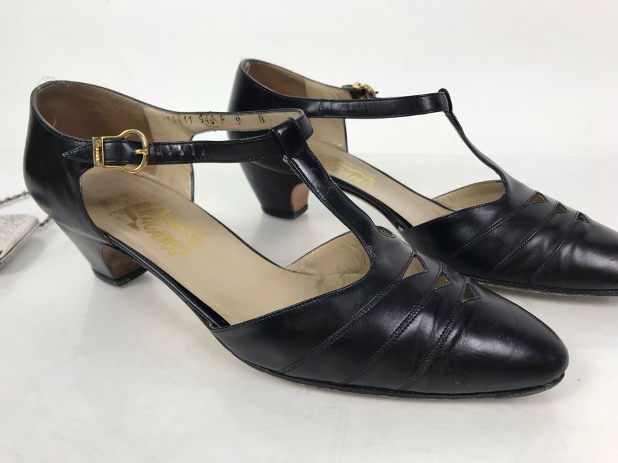 Women's Salvatore Ferragamo Italian BlackShoes Size 9 [Photo 3]