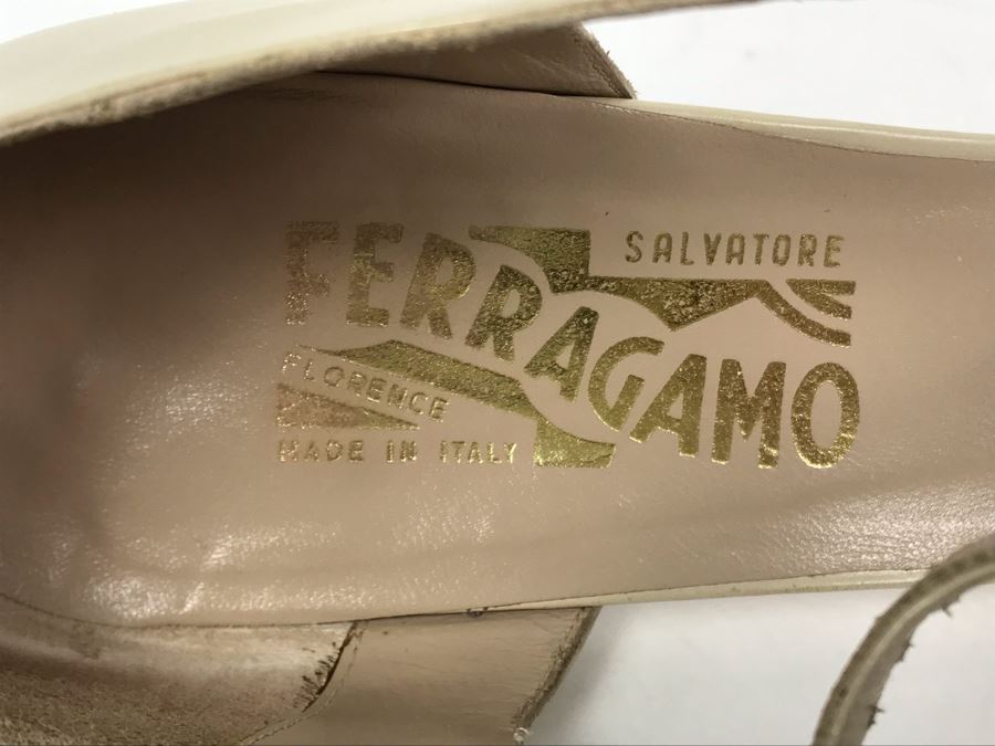 Women's Salvatore Ferragamo Italian Shoes Size 9 [Photo 5]