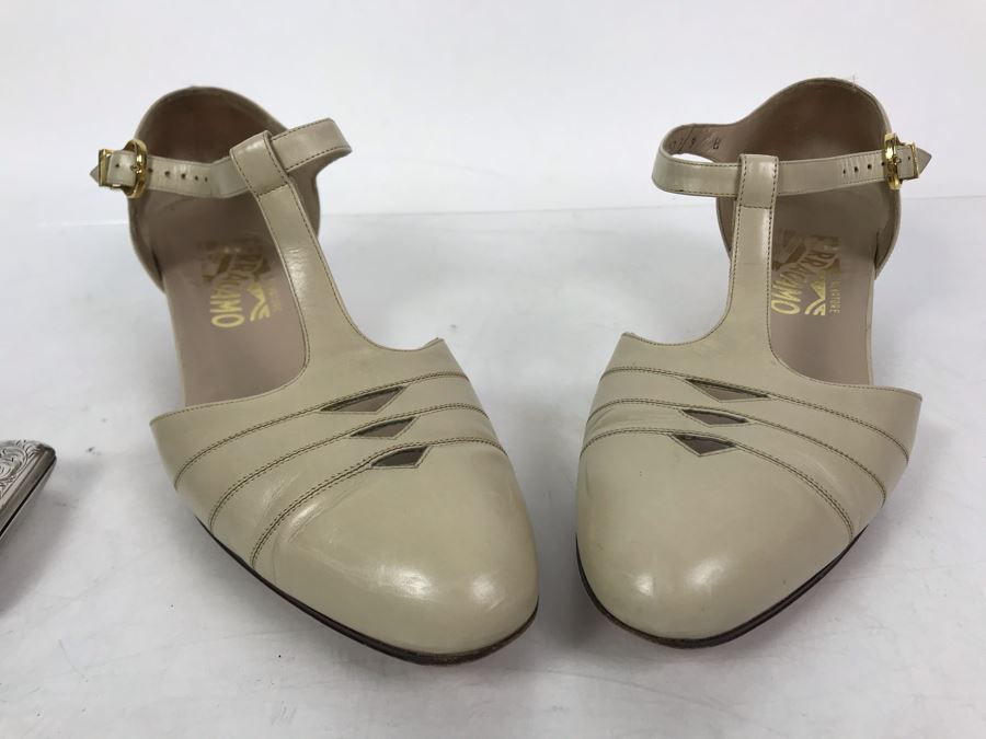 Women's Salvatore Ferragamo Italian Shoes Size 9 [Photo 4]