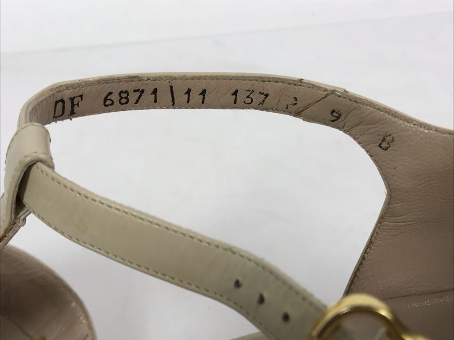 Women's Salvatore Ferragamo Italian Shoes Size 9 [Photo 10]