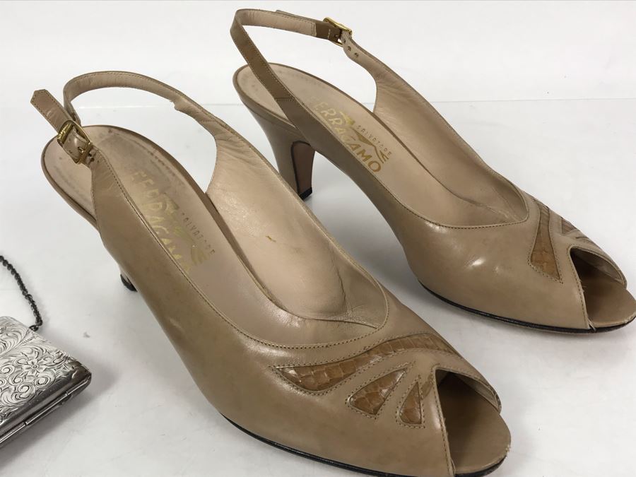 Women's Salvatore Ferragamo Italian Shoes Size 9 [Photo 2]