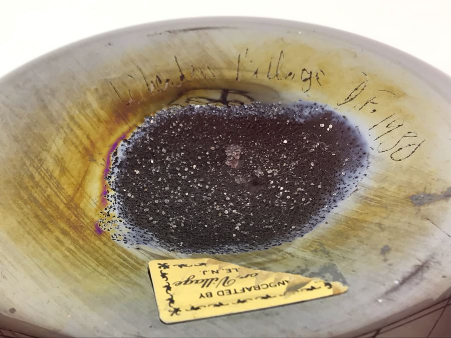 Vintage 1980 Signed Wheaton Village D.F. Hand Blown Iridescent Glass Vase Millville New Jersey 8.5H [Photo 3]