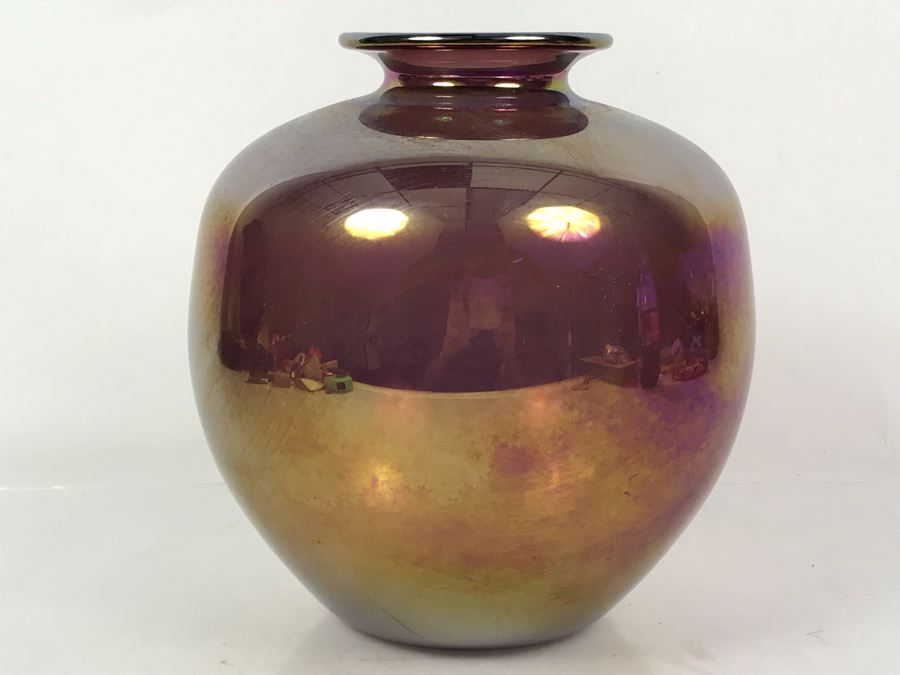 Vintage 1980 Signed Wheaton Village D.F. Hand Blown Iridescent Glass Vase Millville New Jersey 8.5H