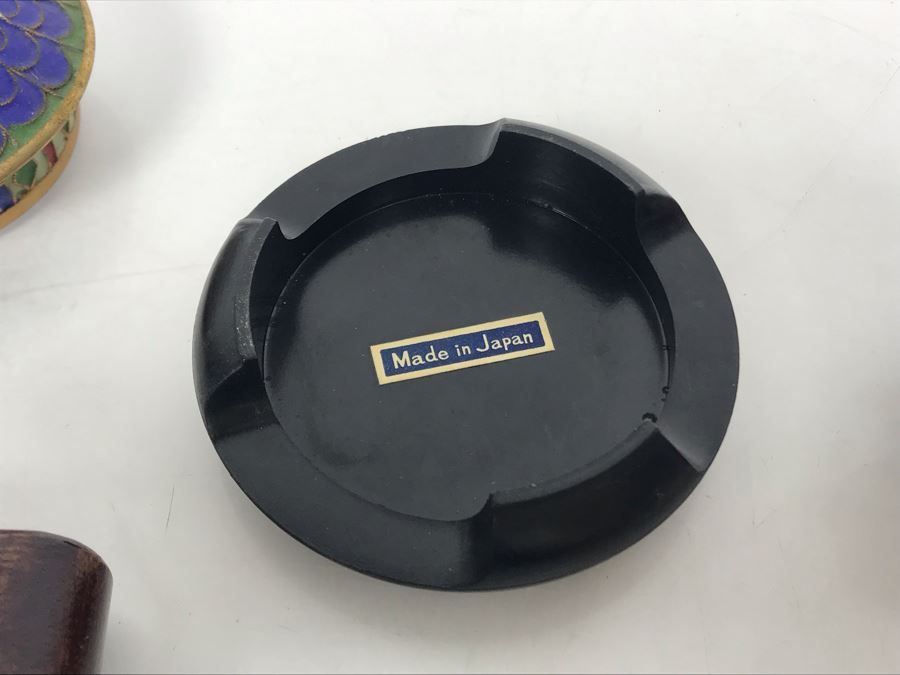 Collection Of Various Chinese And Japanese Cloisonne Figurines And Boxes With Wooden Stand [Photo 19]