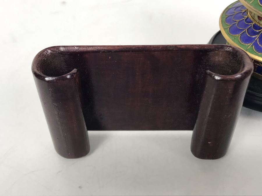 Collection Of Various Chinese And Japanese Cloisonne Figurines And Boxes With Wooden Stand [Photo 21]