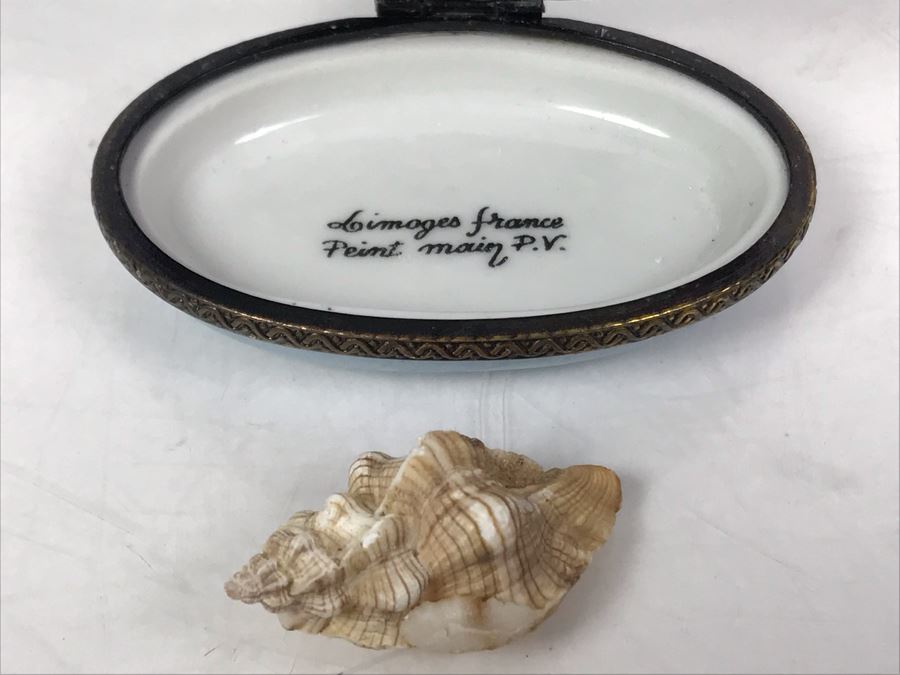 Limoges France Peint Main P.V. Porcelain Frog Motif Box 2.5W [Photo 8]