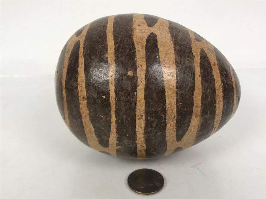Painted Pottery Egg With Metal Stand 5.5L X 5W [Photo 12]