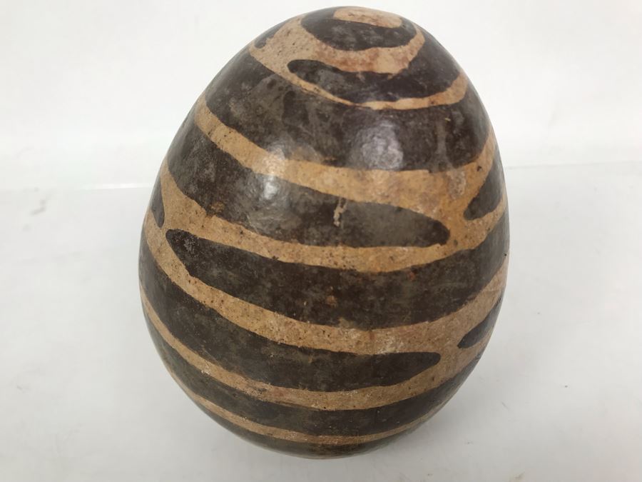 Painted Pottery Egg With Metal Stand 5.5L X 5W [Photo 3]