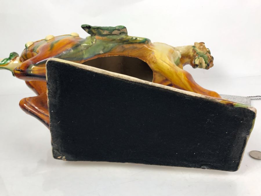 Vintage Majolica Pottery Horse Sculpture 22W X 10D X 16.5H  [Photo 17]