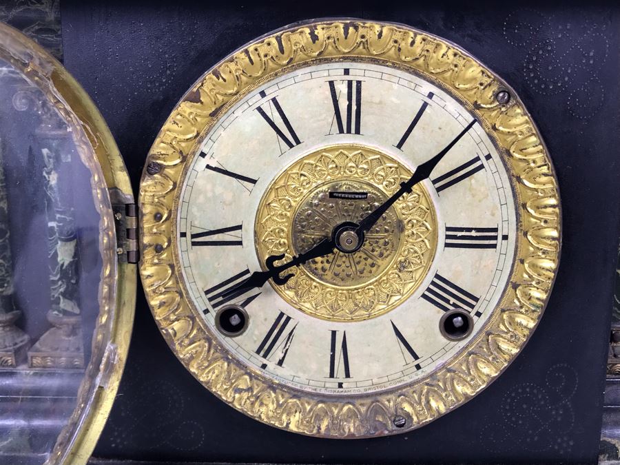 Vintage Working Wooden Faux Marble Mantle Clock By The E. Ingraham Co Bristol, Conn. 17W X 7D X 10.5H [Photo 4]