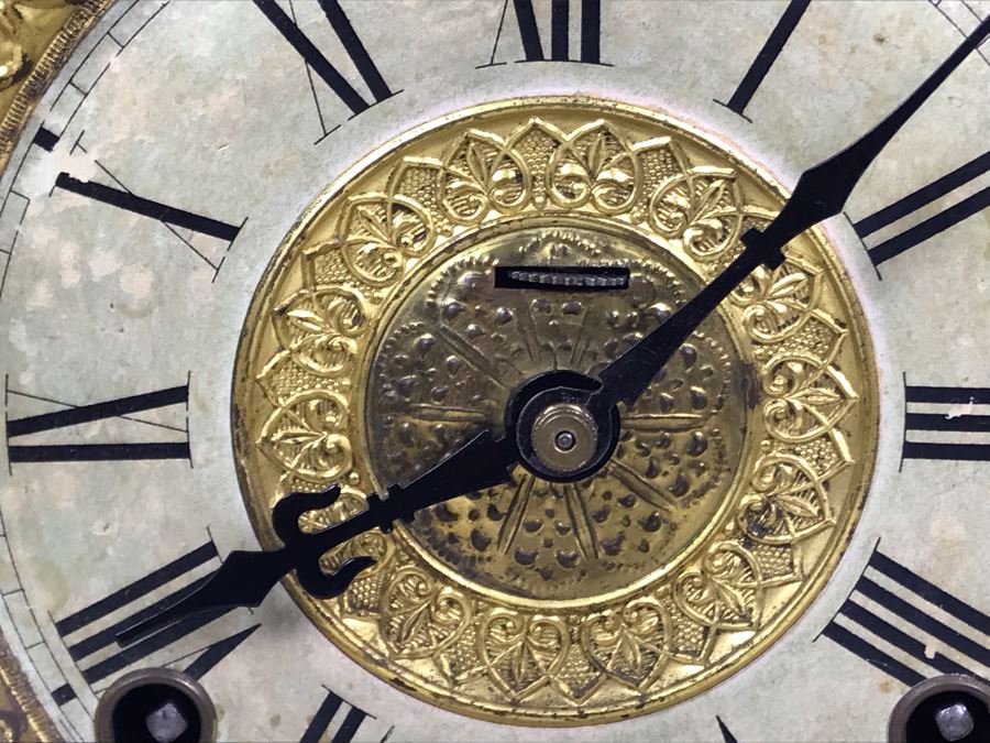 Vintage Working Wooden Faux Marble Mantle Clock By The E. Ingraham Co Bristol, Conn. 17W X 7D X 10.5H [Photo 5]