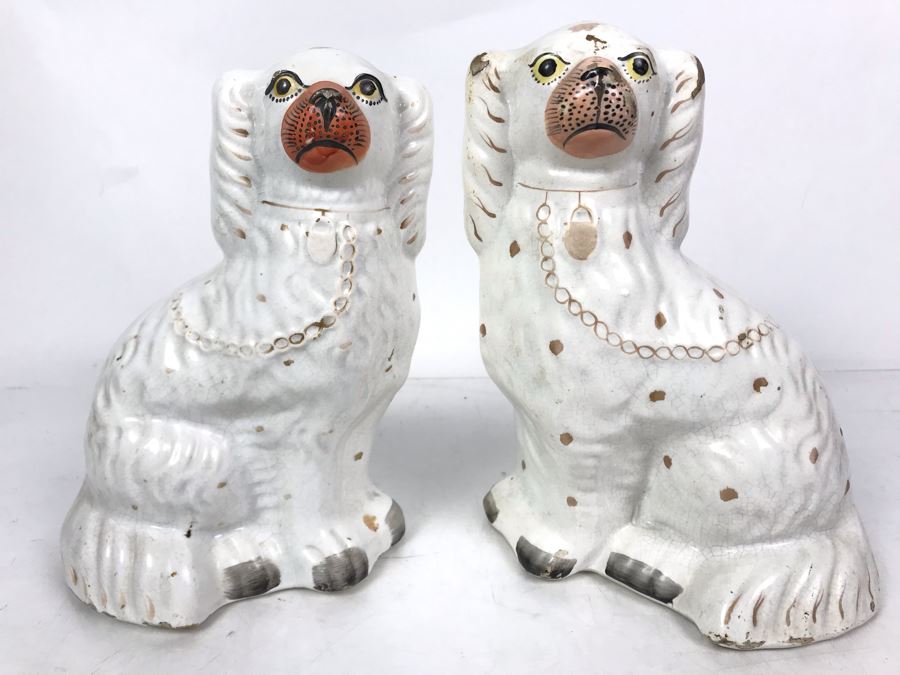 Pair Of Vintage English Staffordshire Dogs 10H [Photo 1]