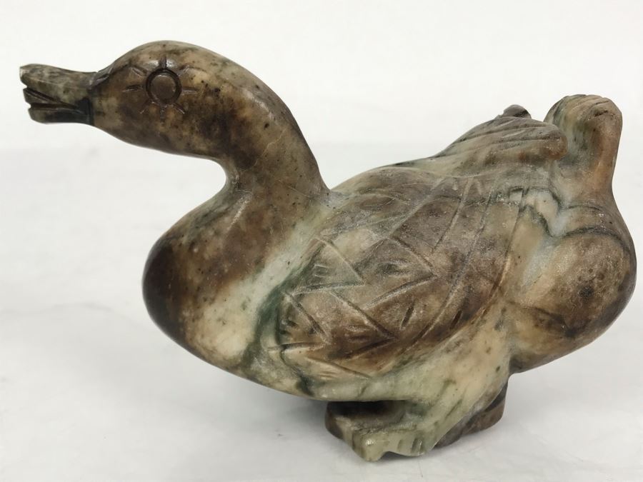 Vintage Carved Stone Duck 5W X 2.5D X 3H [Photo 4]