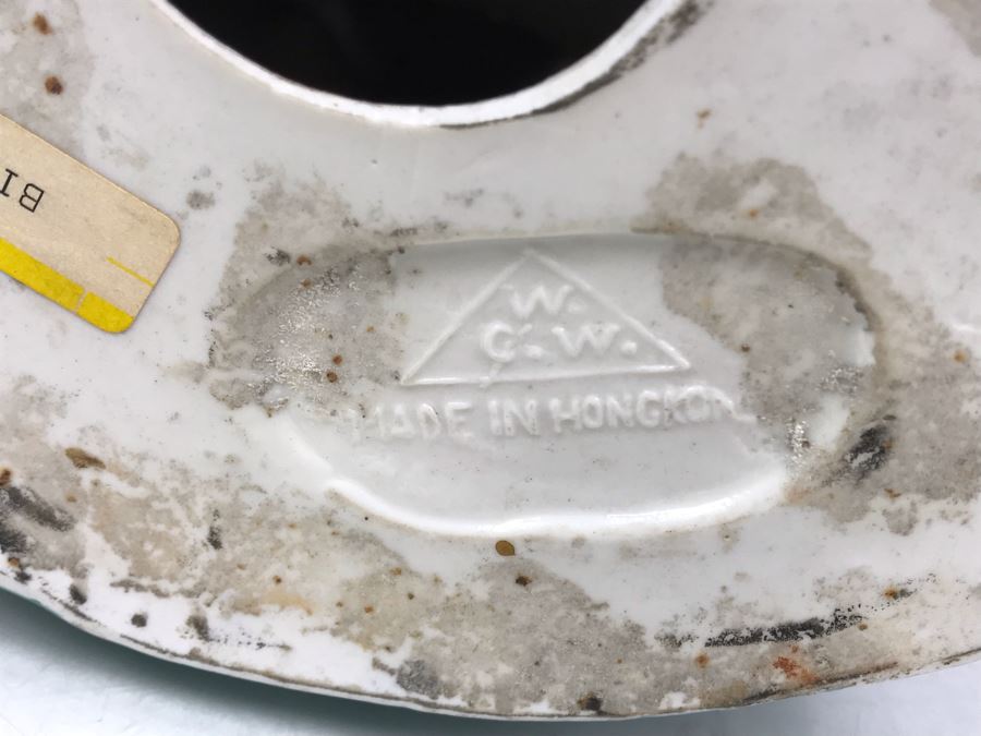 Large Signed Chinese Porcelain Famille Rose Buddha With Stand 11W X 9D X 13H [Photo 37]