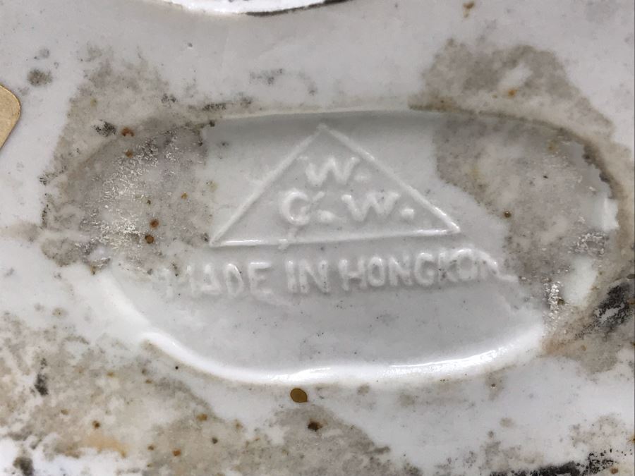 Large Signed Chinese Porcelain Famille Rose Buddha With Stand 11W X 9D X 13H [Photo 36]