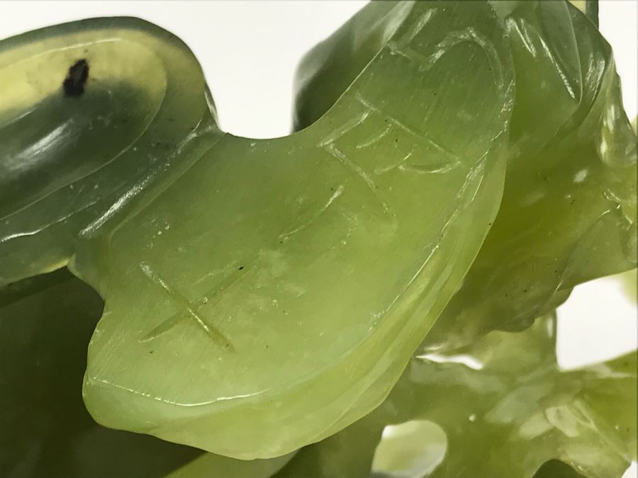 Chinese Green Nephrite Jade Lidded Relief Carved Vase Floral Motif Signed 7W X 4.5D X 7H [Photo 27]