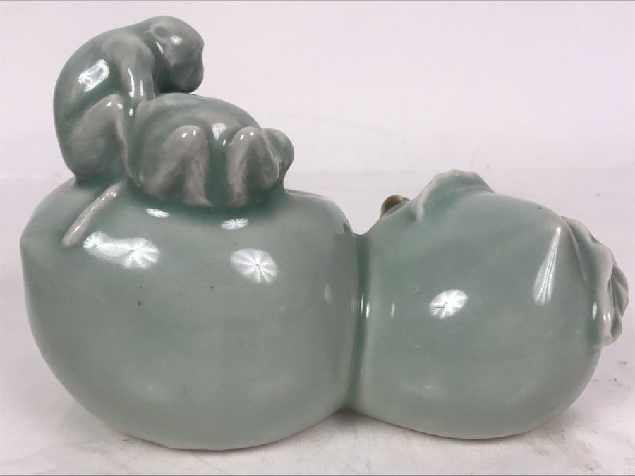 Small Chinese Planter With Monkeys [Photo 3]