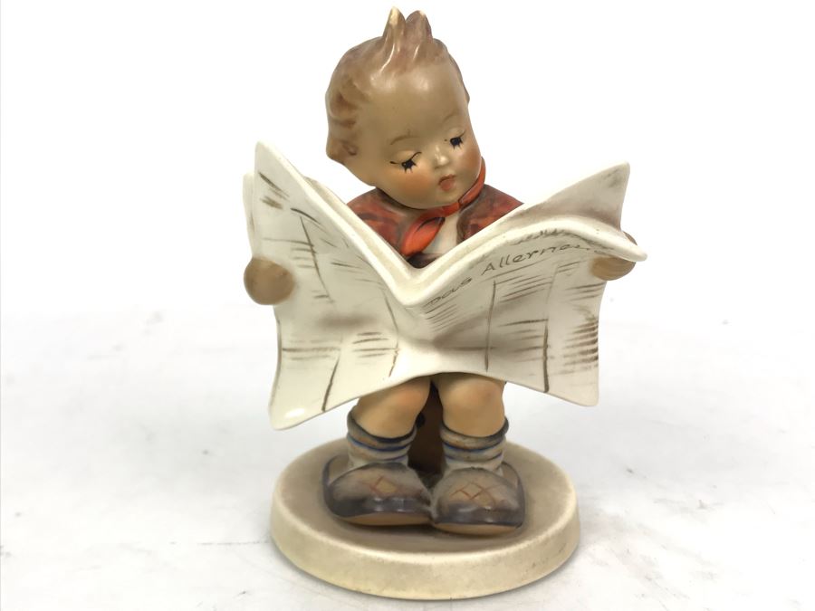 German Hummel Figurine 'Latest News' Boy Reading Paper 184