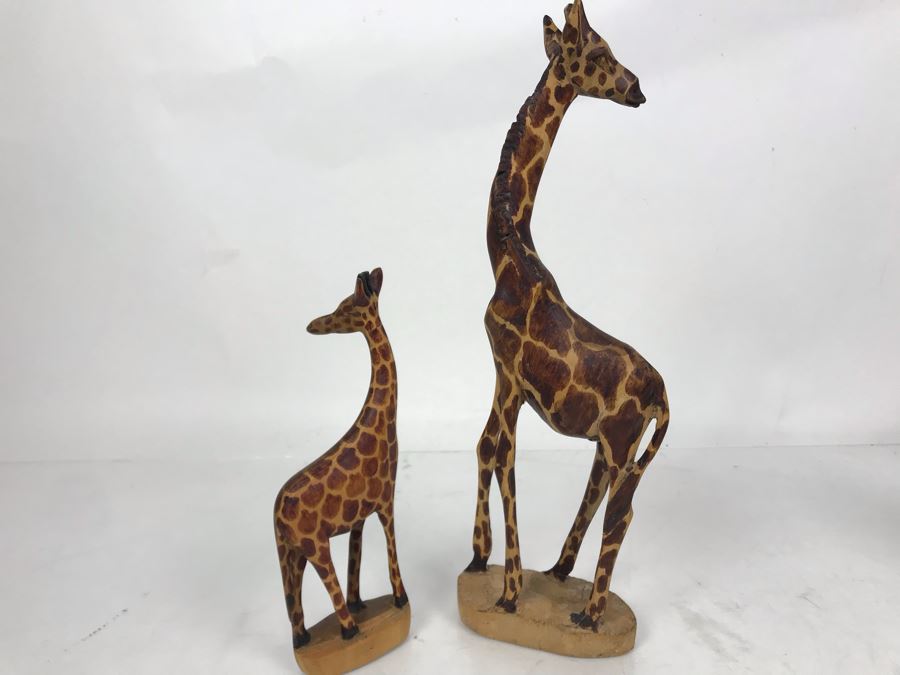 Carved Wooden Giraffe 12H With Baby Giraffe [Photo 7]