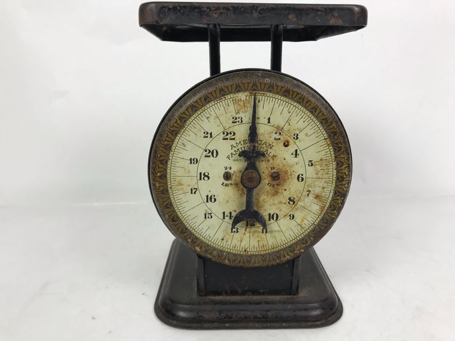 Vintage Metal American Family Scale [Photo 2]