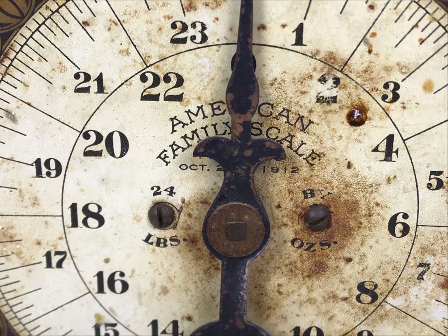 Vintage Metal American Family Scale [Photo 4]