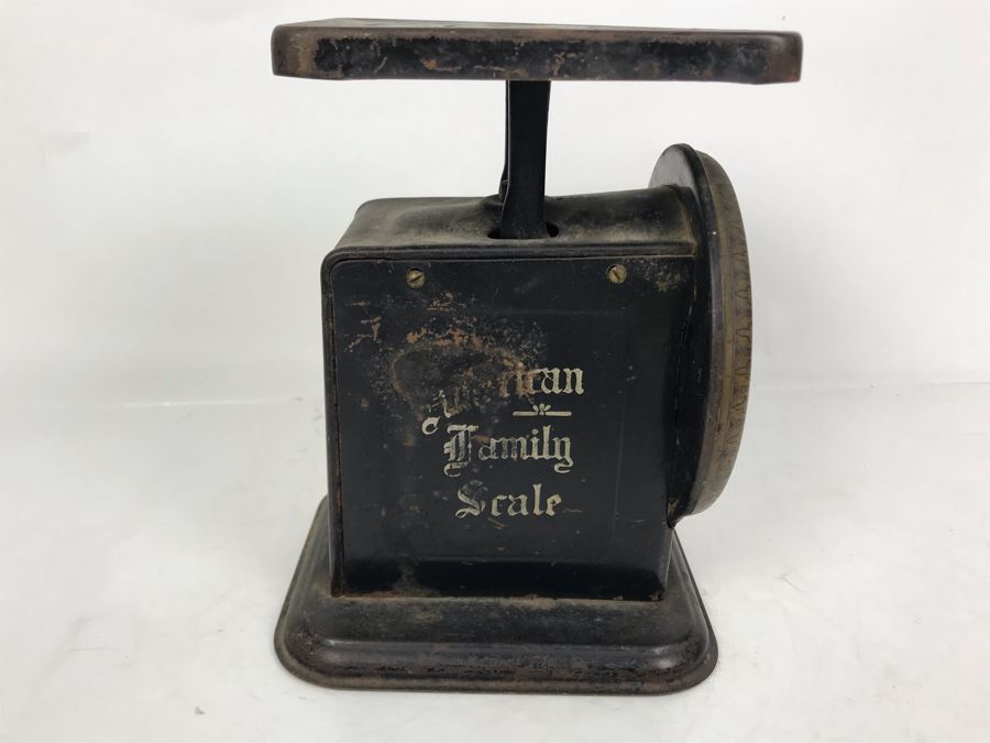 Vintage Metal American Family Scale [Photo 8]