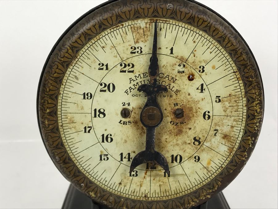 Vintage Metal American Family Scale [Photo 3]