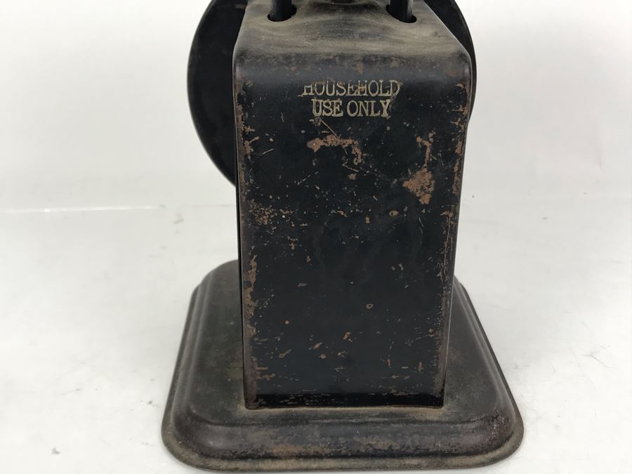 Vintage Metal American Family Scale [Photo 7]