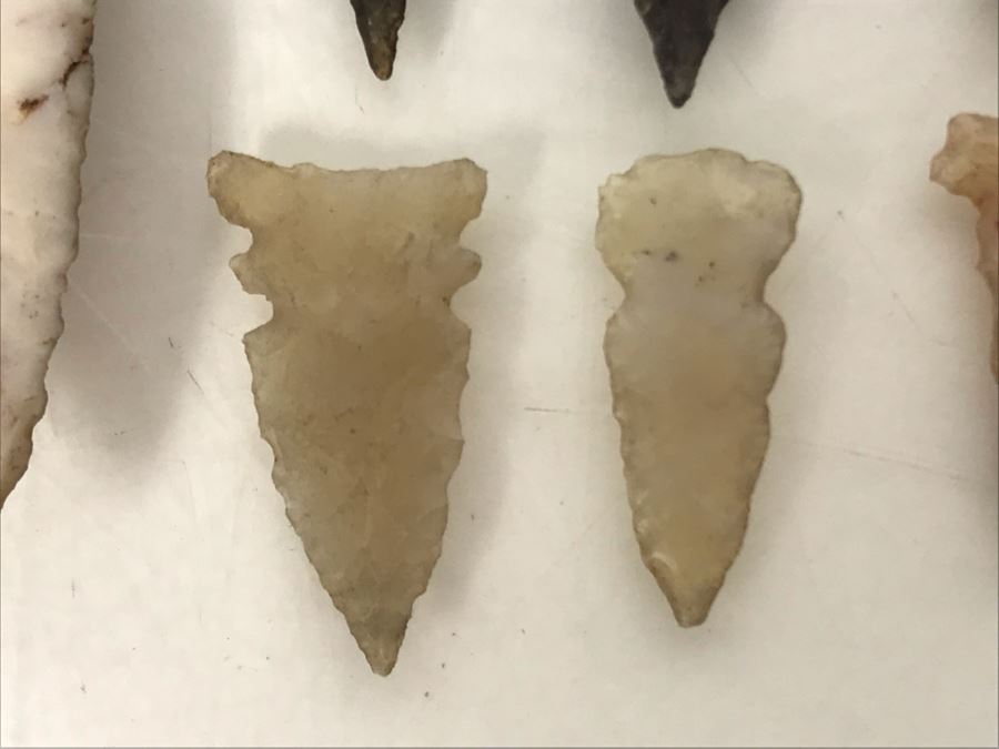 Collection Of Carved Stone Arrowheads [Photo 5]