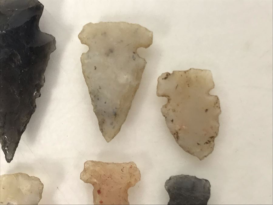 Collection Of Carved Stone Arrowheads [Photo 7]