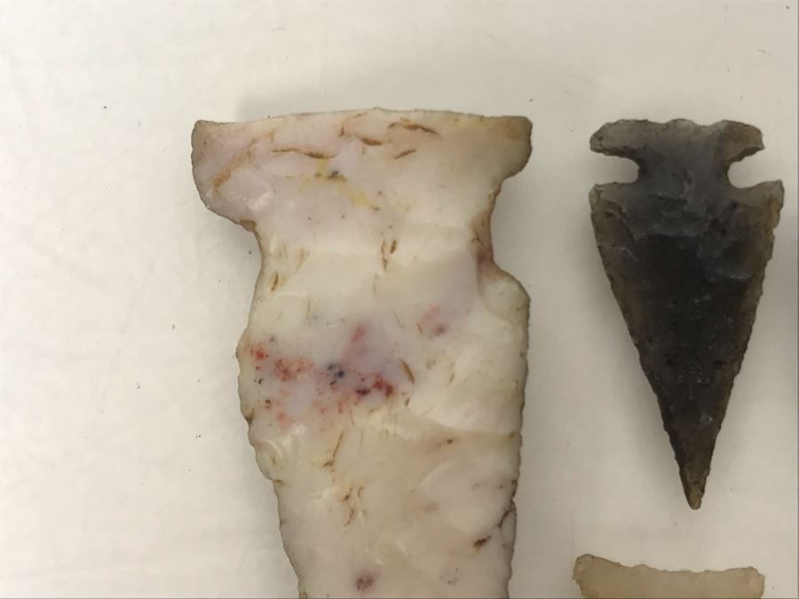 Collection Of Carved Stone Arrowheads [Photo 3]