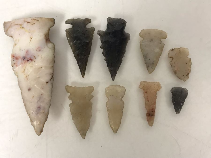 Collection Of Carved Stone Arrowheads [Photo 2]