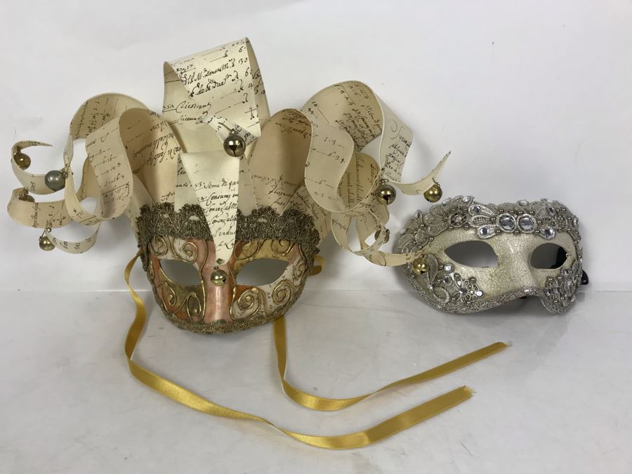 Pair Of Venetian Masks Ca'Macana Venezia Italy [Photo 2]