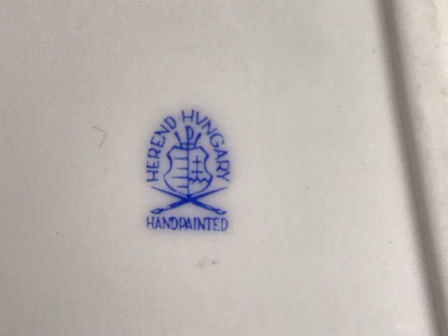 Herend Hungary Hand Painted Fish Serving Platter Strainer Chinese Bouquet Green (AV) Length 24.5L Retails $1,300 [Photo 11]