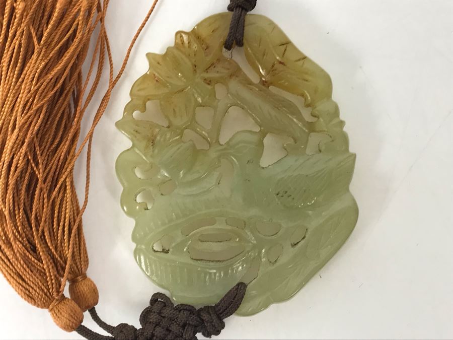 Vintage Carved Jade Pendant [Photo 9]