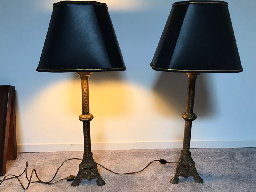 JUST ADDED - Pair Of Vintage Brass Catholic Electrified Candle Holders Table Lamps 32H - One Needs Rewiring [Photo 5]