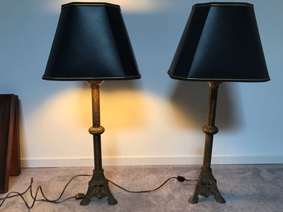 JUST ADDED - Pair Of Vintage Brass Catholic Electrified Candle Holders Table Lamps 32H - One Needs Rewiring [Photo 4]