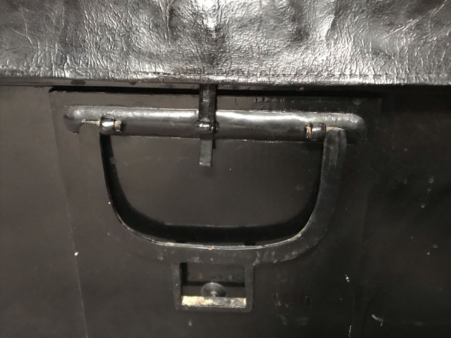 JUST ADDED - Vintage Black Lacquer Wooden Asian Chest 26W X 17D X 14H [Photo 5]