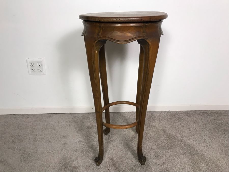 JUST ADDED - Vintage Wooden Barstool Fern Stand 30.5H X 16R [Photo 6]