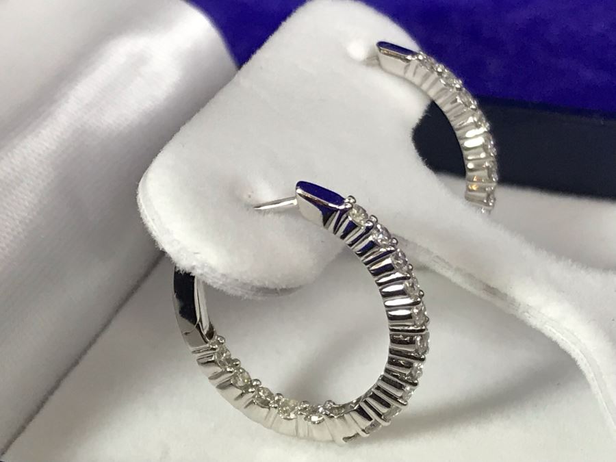 14K White Gold Diamond Hoops Earrings Apx 1.0 Total Carat Weight In Diamonds 3.7g Si-2 To I-1 Appraised Fair Market Value $800 [Photo 11]